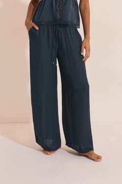 Pantalon satin&eacute; coupe large;${refinementColor}