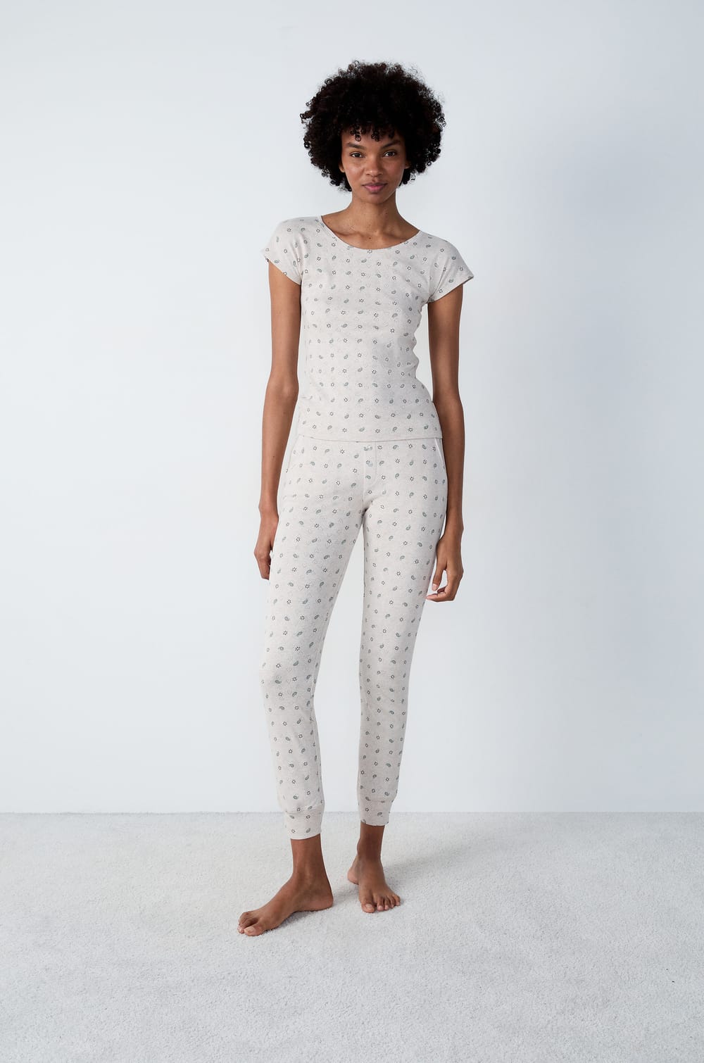 T-shirt manches courtes en coton en pointelle c&oelig;ur &agrave; motifs;${refinementColor}