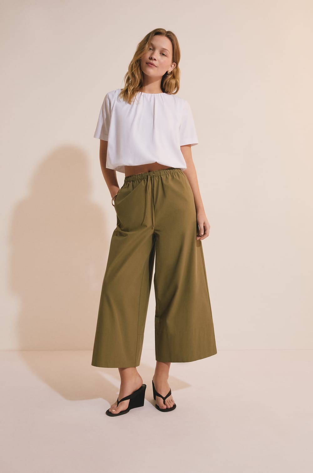 Cotton T-shirt;${refinementColor}