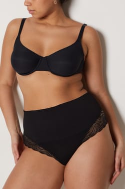 Tanga de talle alto moldeador con detalles de encaje - Sujeción media;${refinementColor}