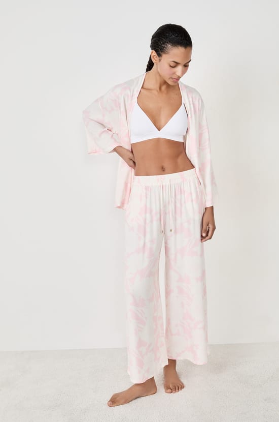 Pantalon de pyjama satiné à imprimés;${refinementColor}