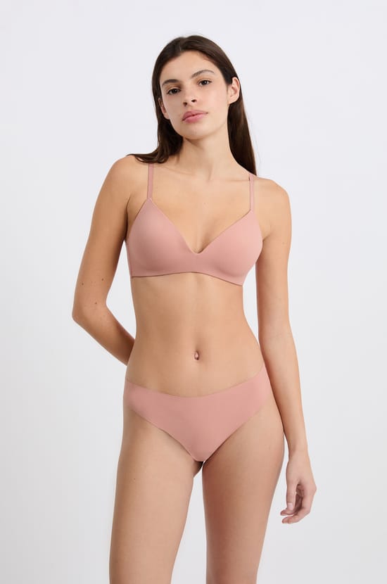 Soutien-gorge coques fines sans armatures;${refinementColor}