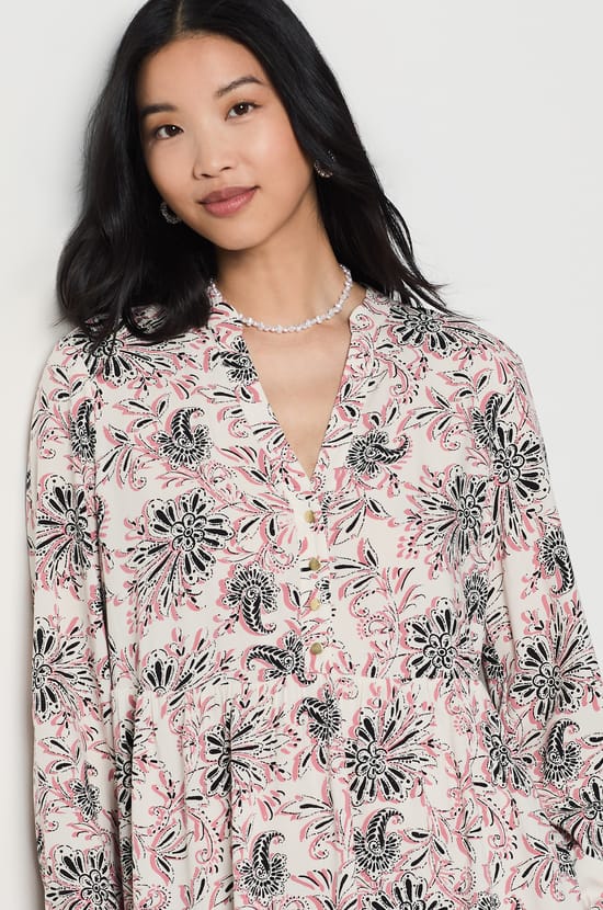 Short patterned dress;${refinementColor}