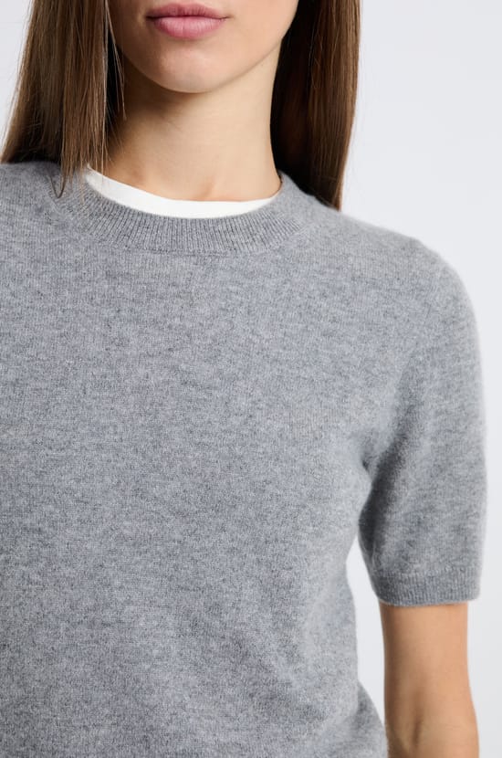 Short-sleeved cashmere sweater;${refinementColor}