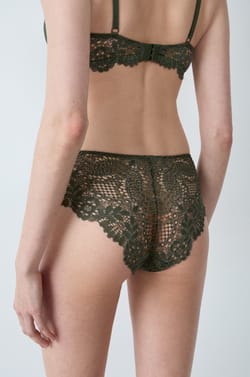 Lace Shorty;${refinementColor}