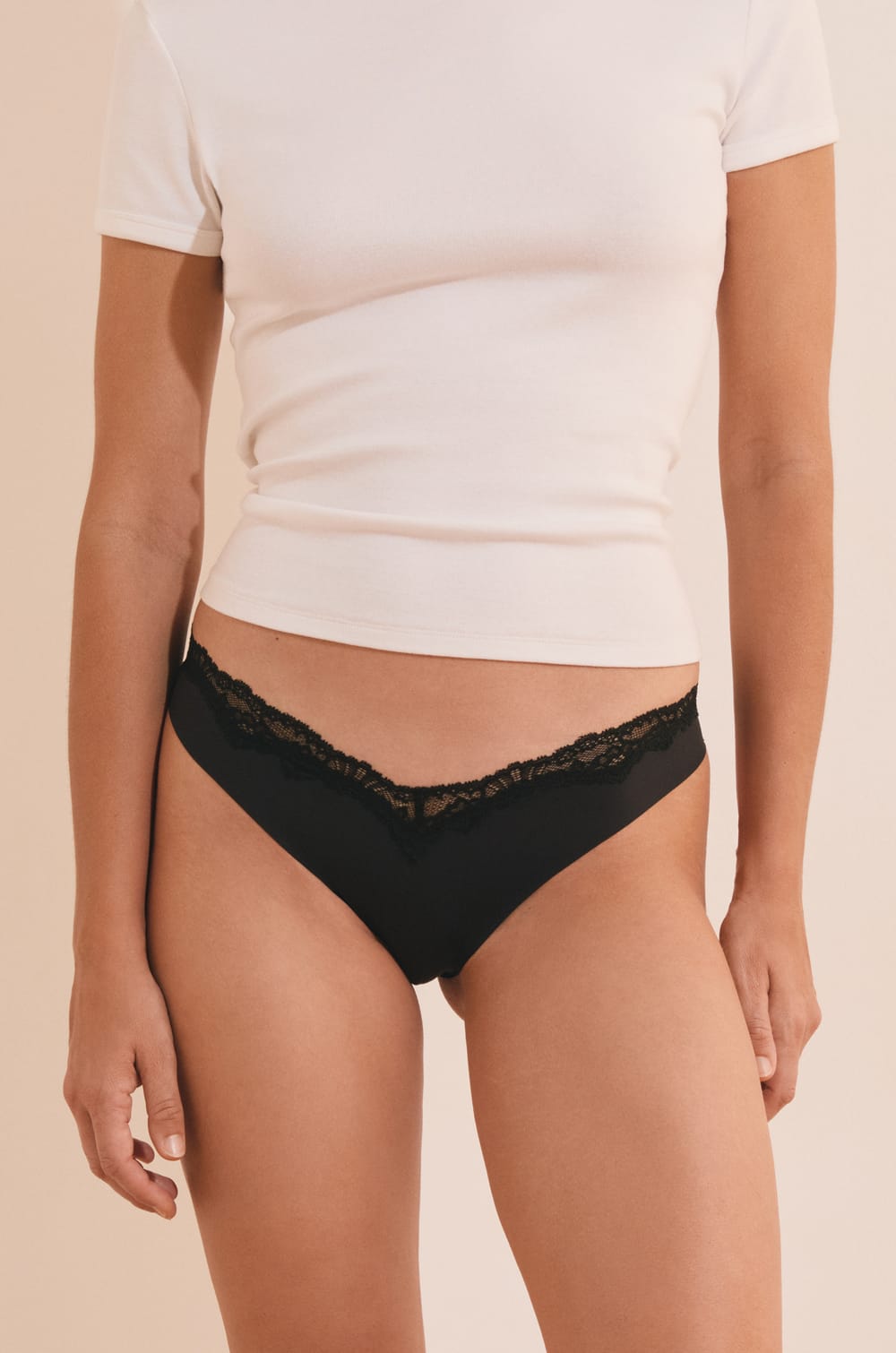 Culotte avec d&eacute;tail dentelle;${refinementColor}