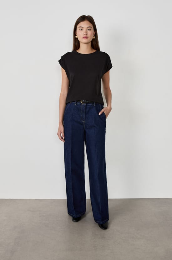 Cotton round neck T-shirt;${refinementColor}