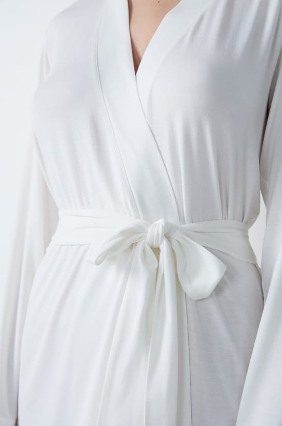 Bata con lazada de modal;${refinementColor}