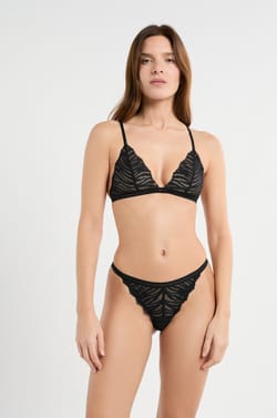 Soutien-gorge triangle en dentelle;${refinementColor}