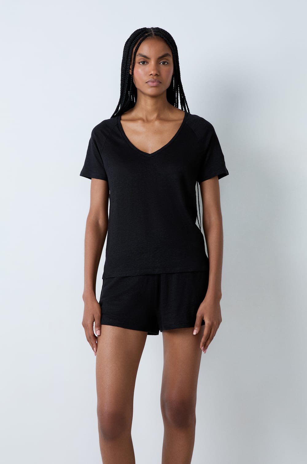 Short-sleeved T-shirt 100% linen;${refinementColor}