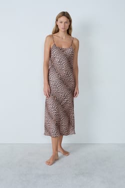 Satin leopard print nightdress;${refinementColor}