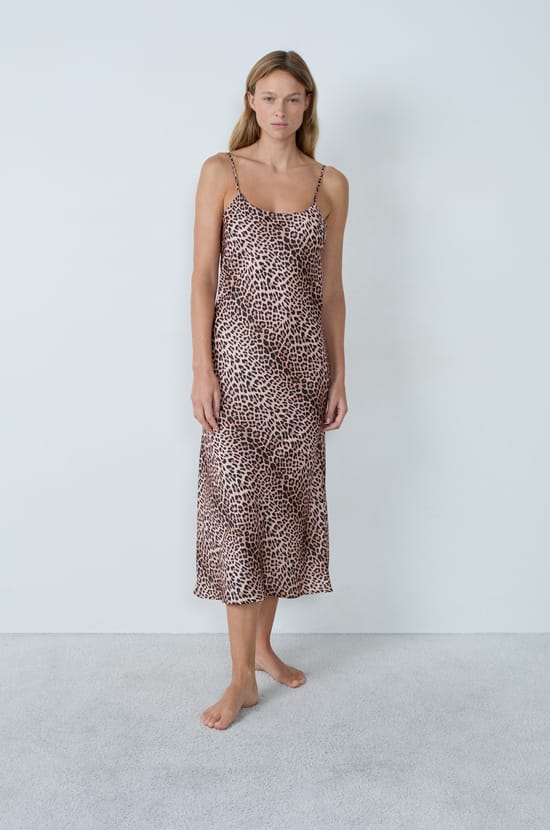 Satin leopard print nightdress;${refinementColor}