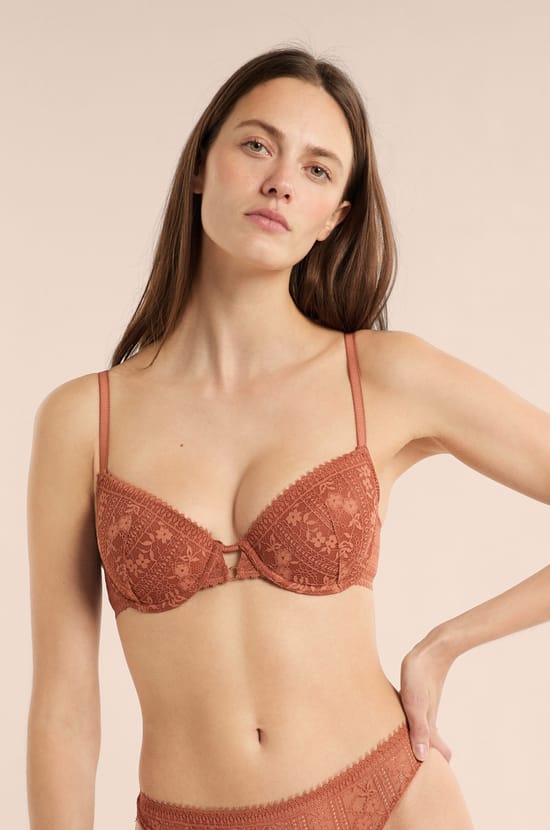Bra N.4 - The Lightly Lined Lace;${refinementColor}