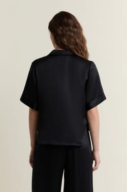 Short-sleeved silk pyjama shirt;${refinementColor}