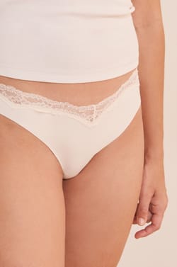 Culotte avec d&eacute;tail dentelle;${refinementColor}