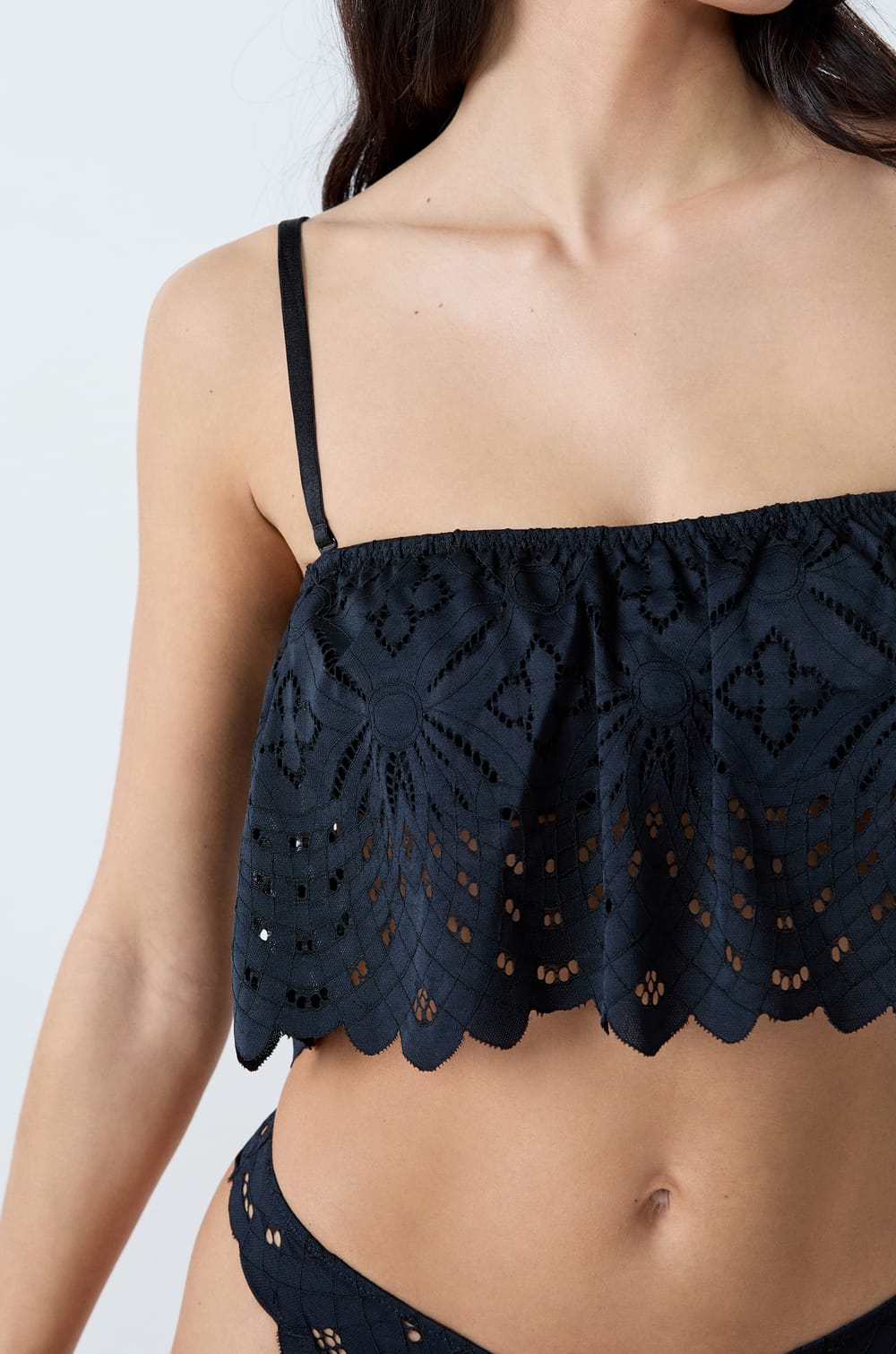 Bandeau en broderie bretelles amovibles;${refinementColor}
