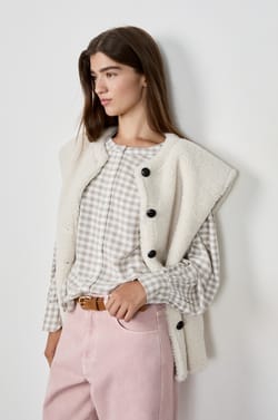 Sleeveless Faux Fur Jacket;${refinementColor}