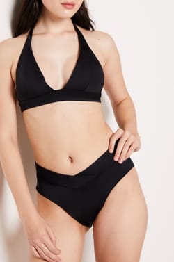 Trojúhelníkový horní díl plavek;${refinementColor}