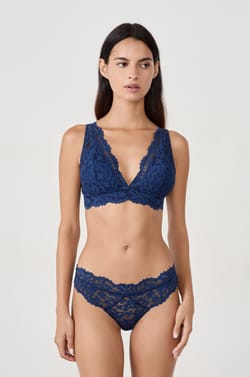 Bra Nº  8: Triangular sin aros de encaje floral;${refinementColor}