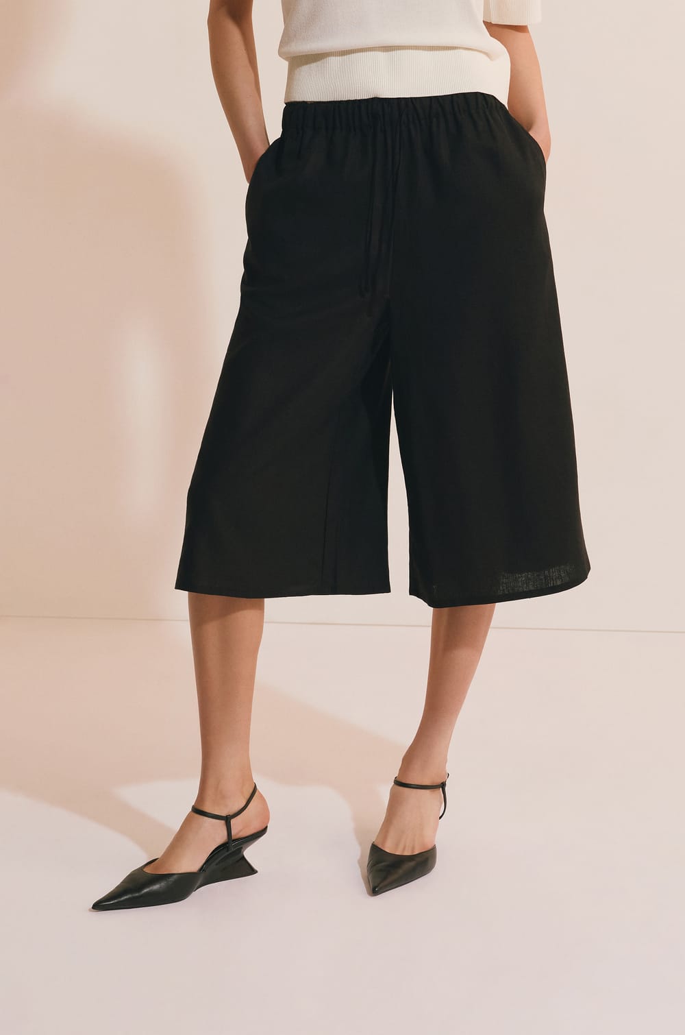 Pantalon avec lin;${refinementColor}