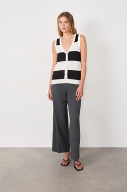 Pull cardigan sans manches;${refinementColor}