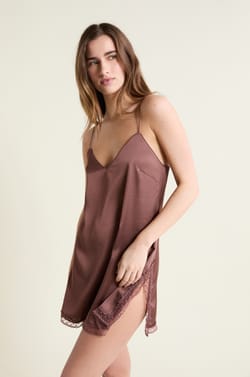 Nuisette satin&eacute;e;${refinementColor}