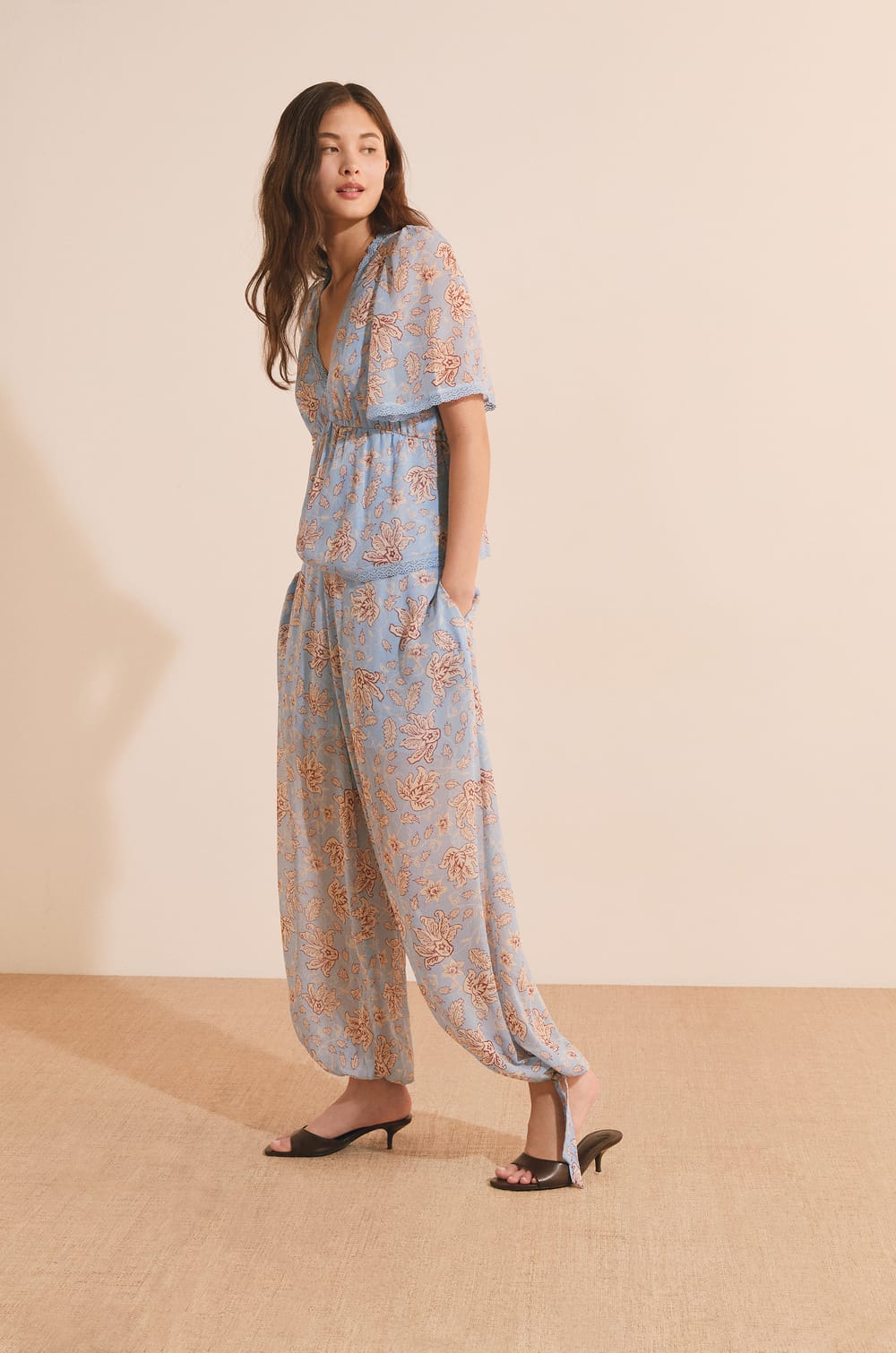 Pantalon bouffant;${refinementColor}