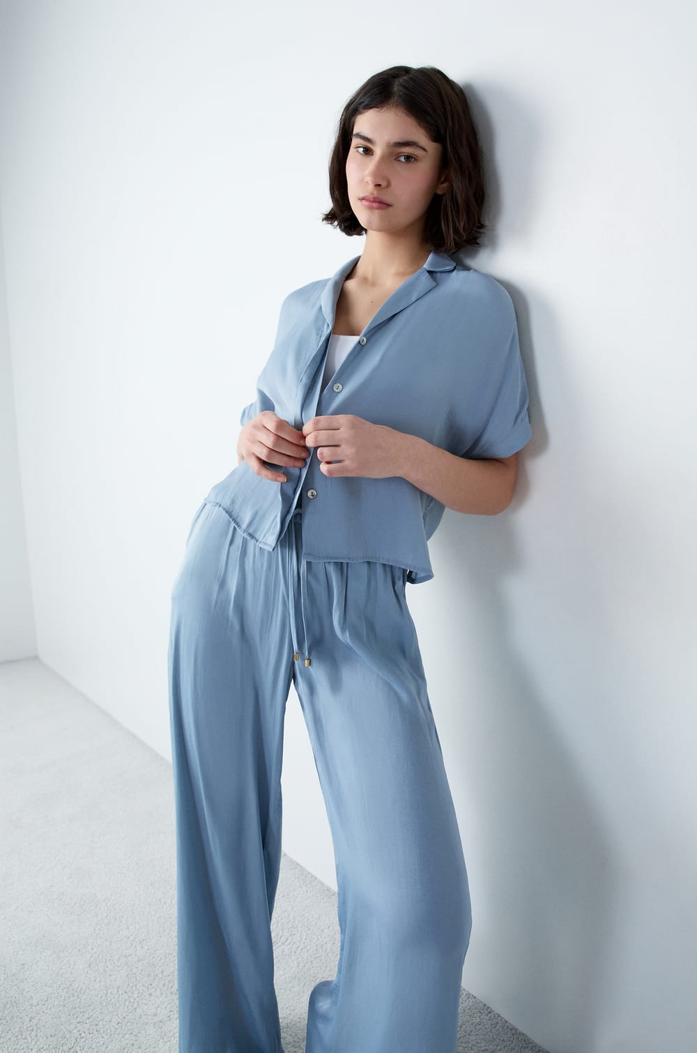 Wide-Cut Satin Pants;${refinementColor}