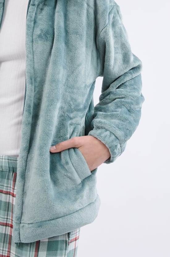 3 Piece Pyjamas;${refinementColor}