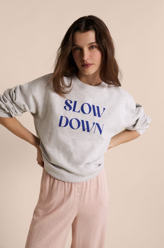 Pyjama sweatshirt with writing in cotton;${refinementColor}