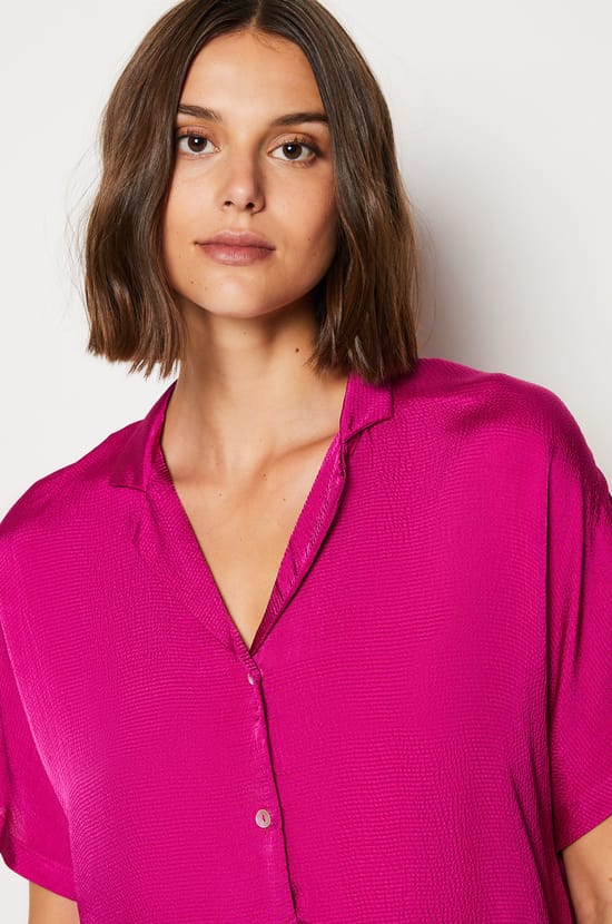Short-sleeved Satin Pyjama Shirt;${refinementColor}