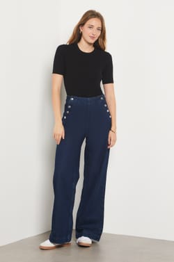 Short-Sleeved Sweater;${refinementColor}