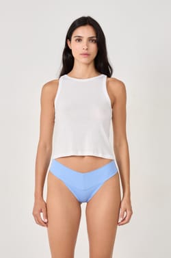 Tanga en microfibre;${refinementColor}