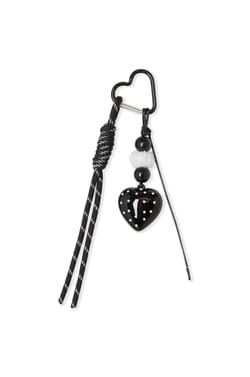 Herzf&ouml;rmiger Schl&uuml;sselanh&auml;nger;${refinementColor}