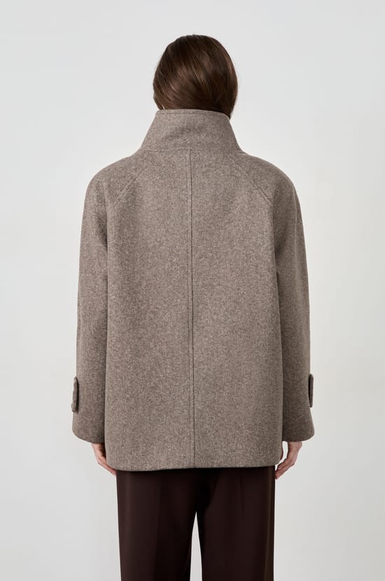 Short Coat;${refinementColor}