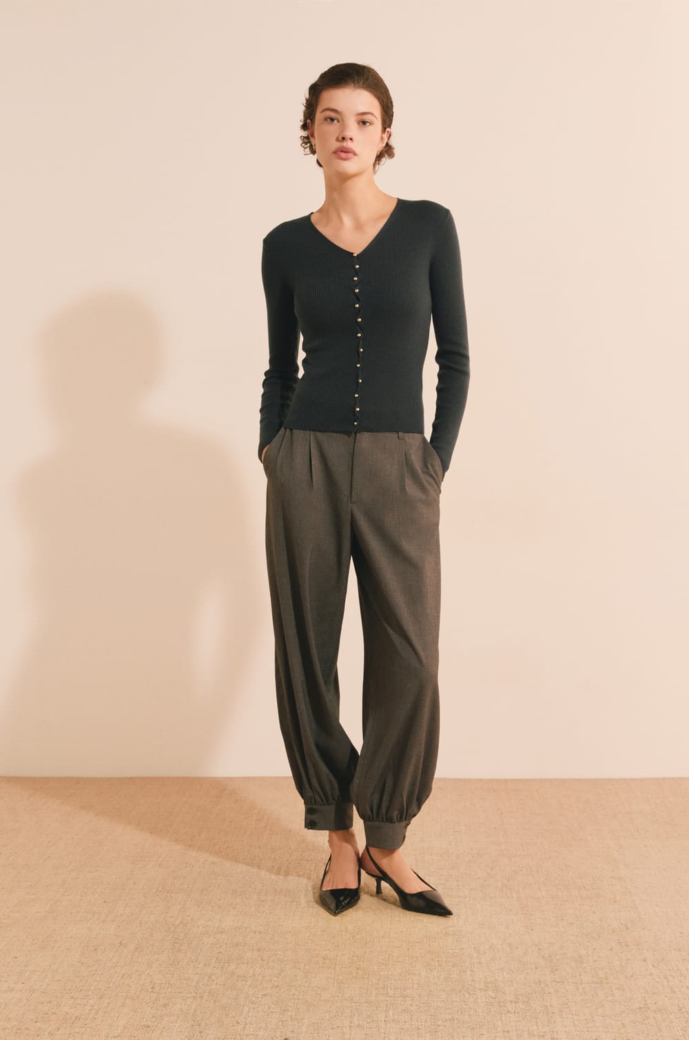 Cardigan c&ocirc;tel&eacute; &agrave; col V avec laine;${refinementColor}
