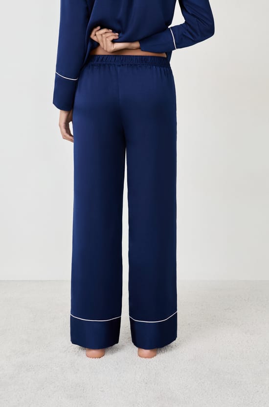Pantal&oacute;n satinado;${refinementColor}