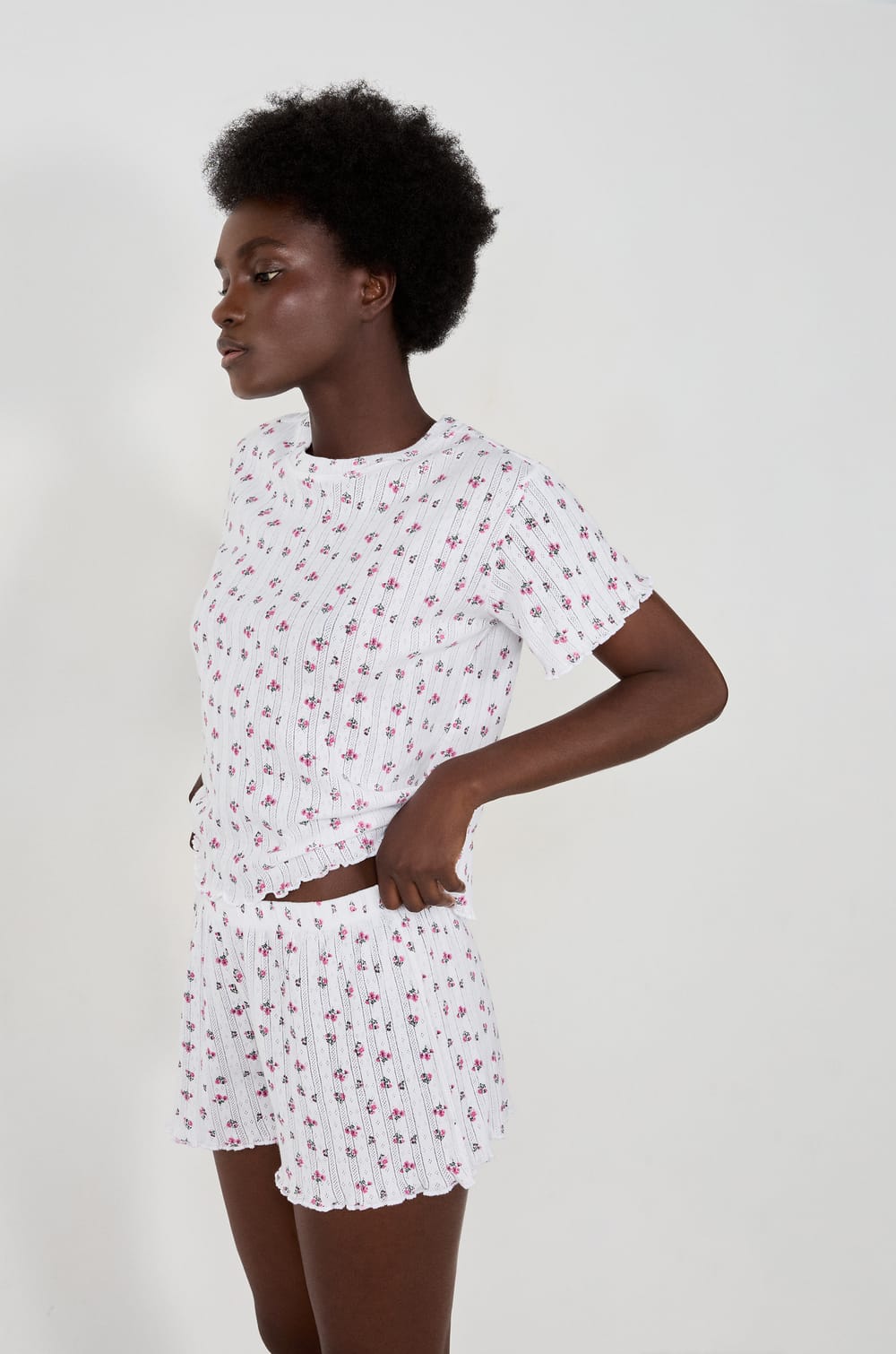 Pyjama T-shirt with floral pattern;${refinementColor}