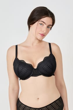Bra n.4 - the lightly lined;${refinementColor}