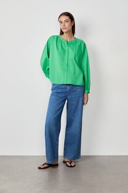 Long-sleeved cotton shirt;${refinementColor}