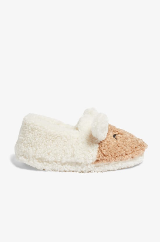 Fur Slippers;${refinementColor}