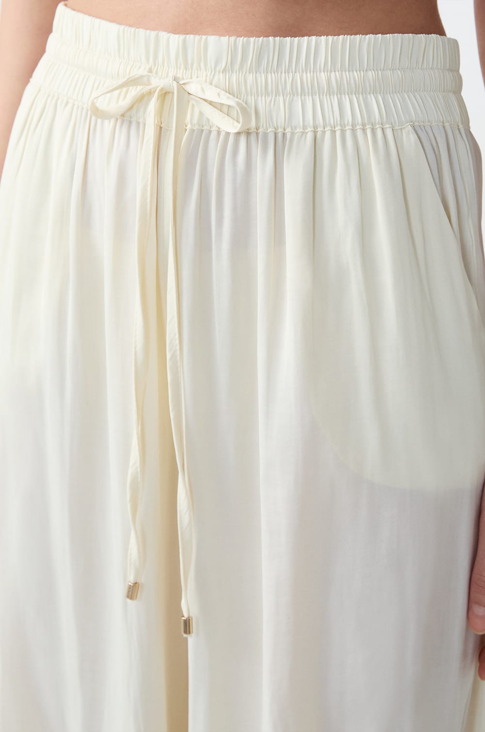 Wide-Cut Satin Pants;${refinementColor}