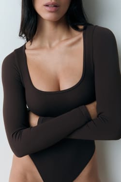 Square Neck Long-Sleeved Bodysuit;${refinementColor}