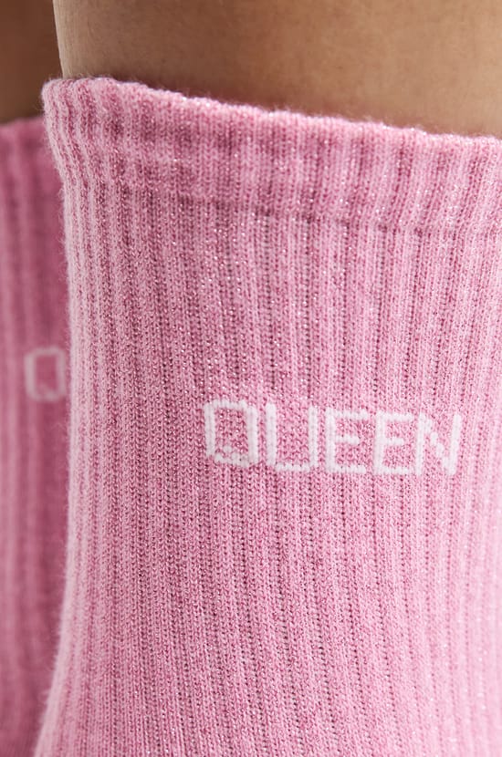 Chaussettes irrisées avec écriture;${refinementColor}