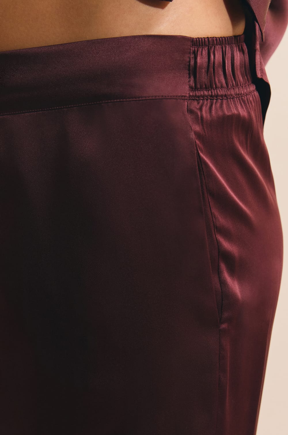 Pantalon de pyjama en soie;${refinementColor}