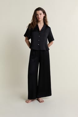 Short-sleeved silk pyjama shirt;${refinementColor}