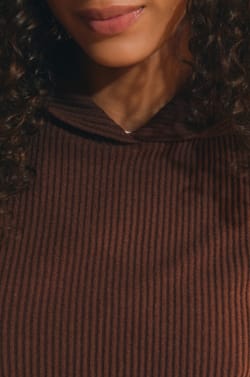 Sweatshirt de pyjama en velours c&ocirc;tel&eacute;;${refinementColor}