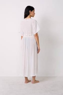 Long Embroidered Kimono;${refinementColor}