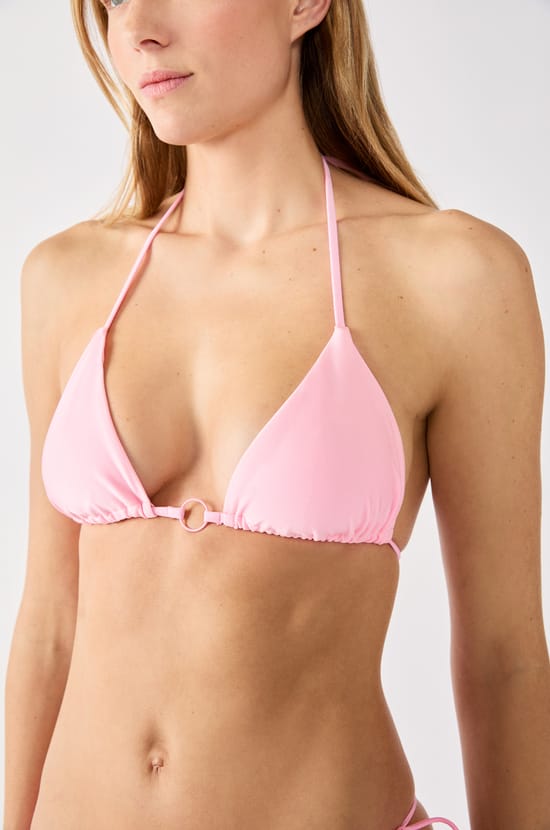 Triangle haut de maillot sans armatures détail anneau;${refinementColor}