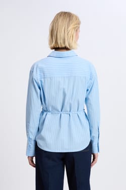 Long-sleeved cotton shirt with belt;${refinementColor}